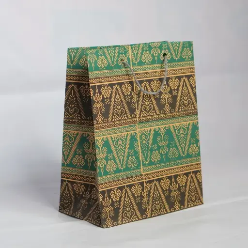 [4210] TAS KERTAS 20X25 BATIK